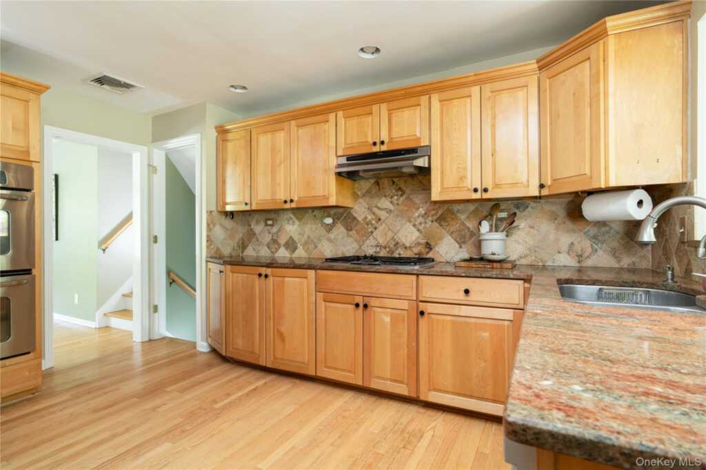 506 Midland Avenue, Nyack, NY 10960 - Photo 11 of 41