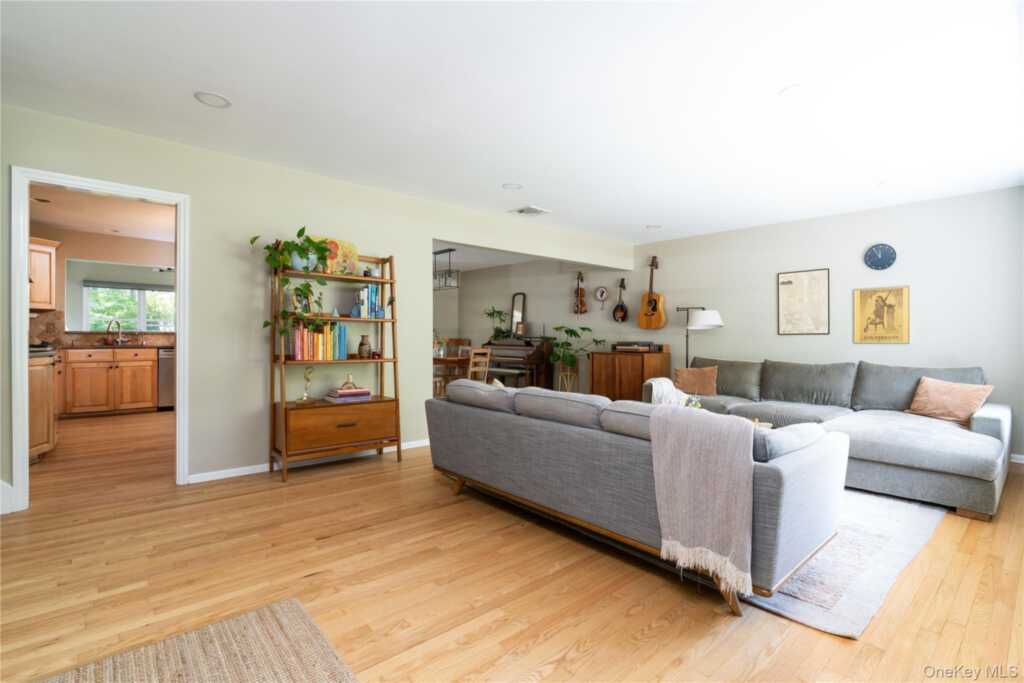 506 Midland Avenue, Nyack, NY 10960 - Photo 3 of 41