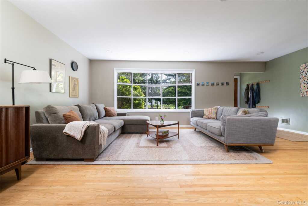 506 Midland Avenue, Nyack, NY 10960 - Photo 4 of 41