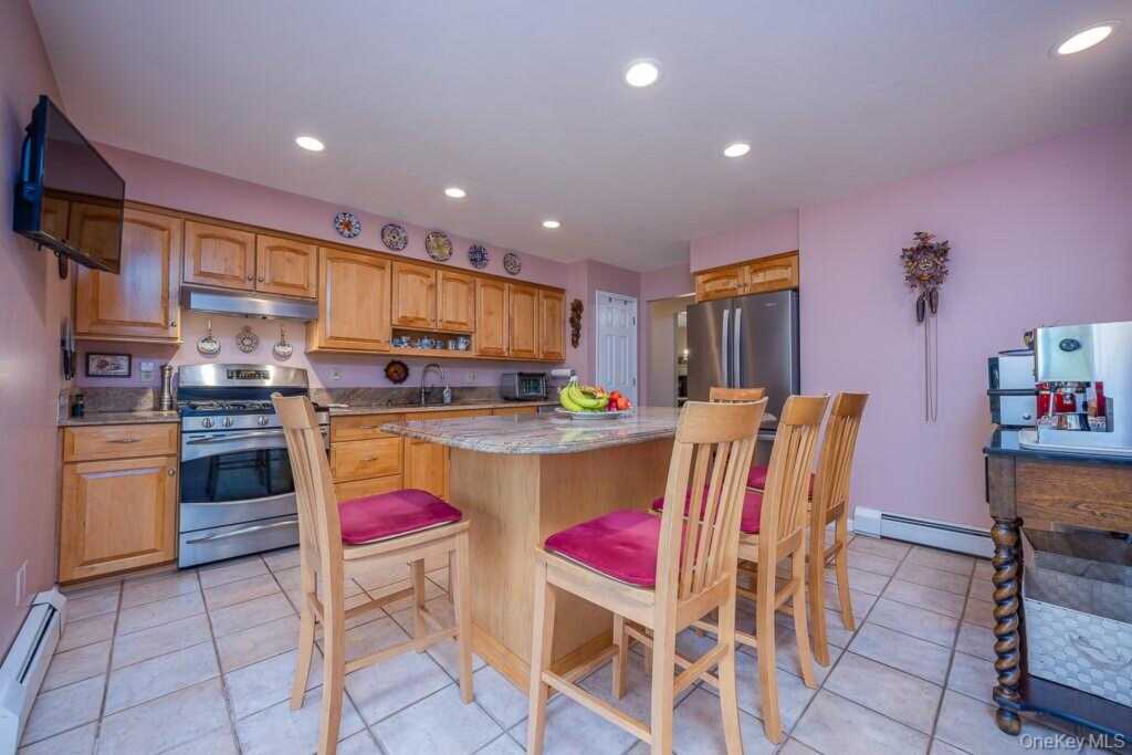10 Sloane Court, Stony Point, NY 10980 - Photo 12 of 27