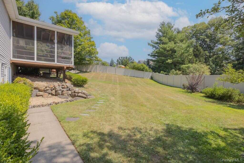 10 Sloane Court, Stony Point, NY 10980 - Photo 24 of 27
