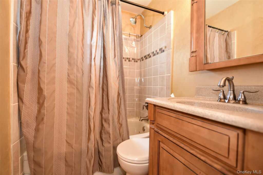 4 Terrace Avenue, Suffern, NY 10901 - Photo 12 of 29