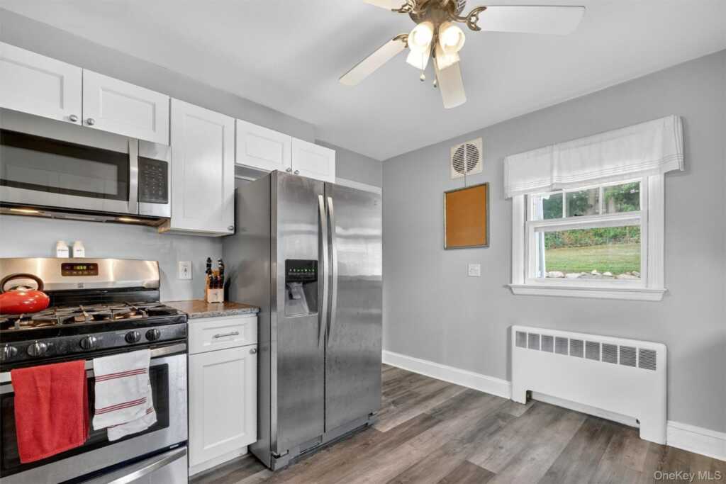 25 Jay Street, Stony Point, NY 10980 - Photo 12 of 48