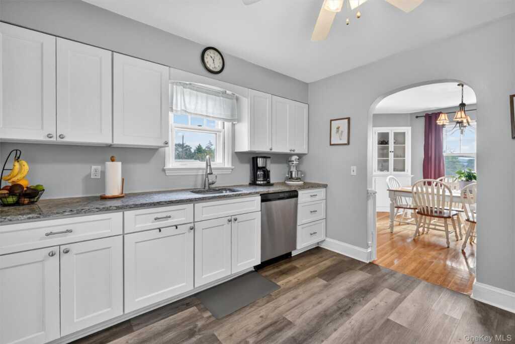 25 Jay Street, Stony Point, NY 10980 - Photo 13 of 48