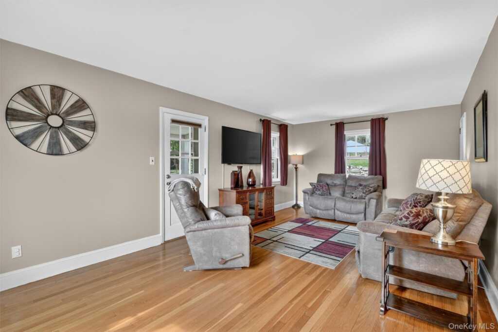25 Jay Street, Stony Point, NY 10980 - Photo 15 of 48
