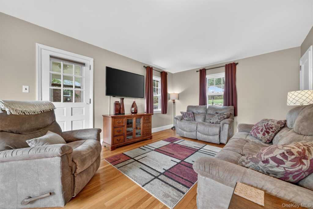 25 Jay Street, Stony Point, NY 10980 - Photo 16 of 48