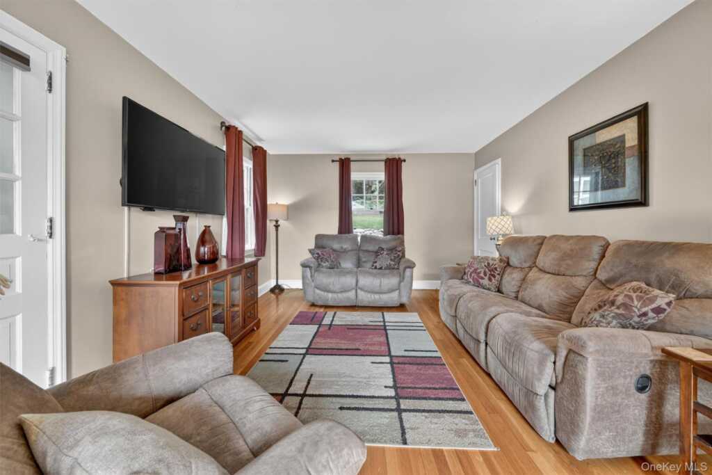 25 Jay Street, Stony Point, NY 10980 - Photo 17 of 48