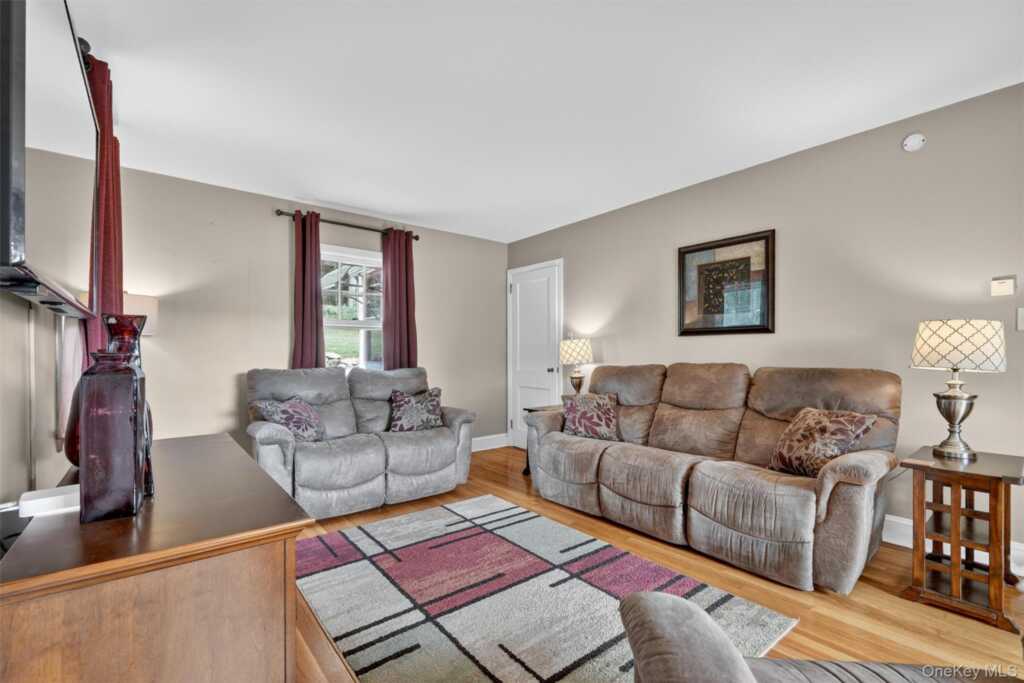 25 Jay Street, Stony Point, NY 10980 - Photo 18 of 48