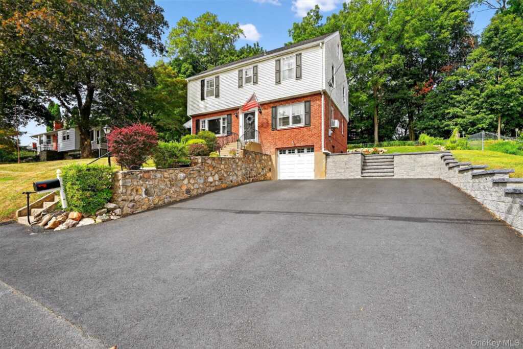 25 Jay Street, Stony Point, NY 10980 - Photo 4 of 48