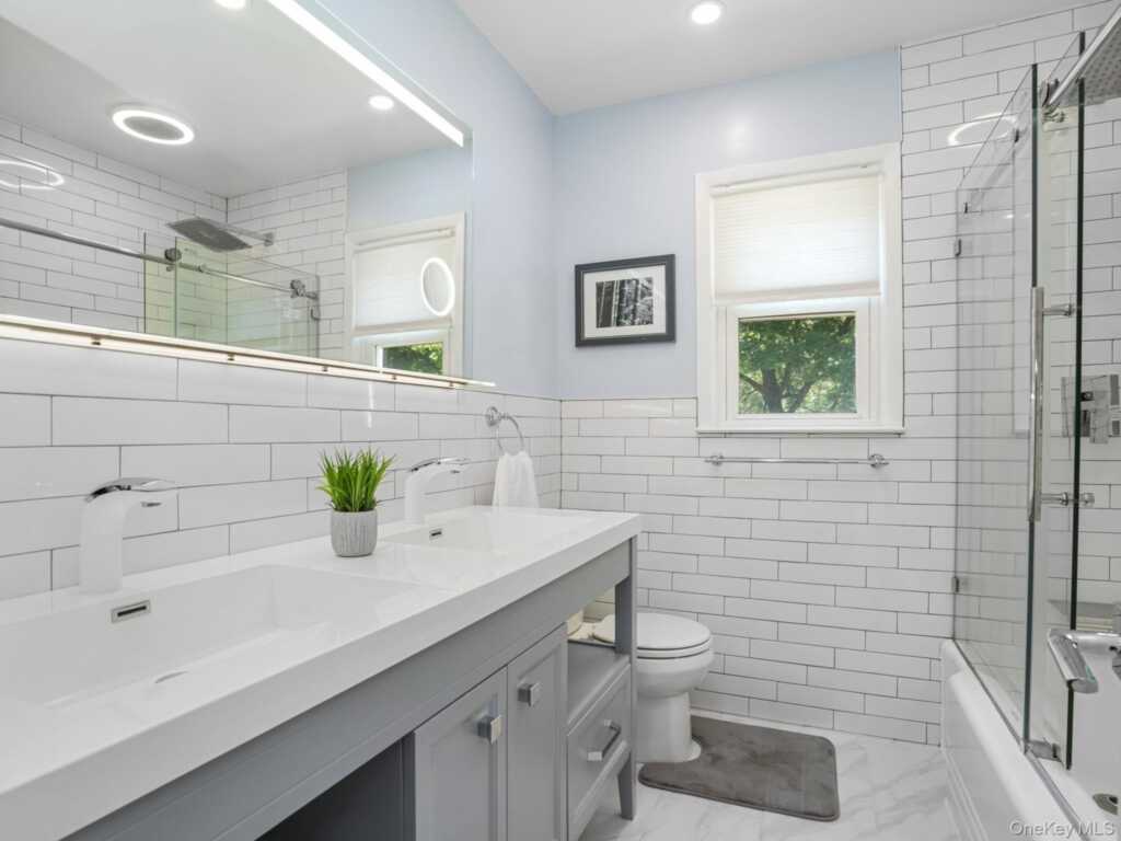 43 Amherst Drive, New Rochelle, NY 10804 - Photo 20 of 50