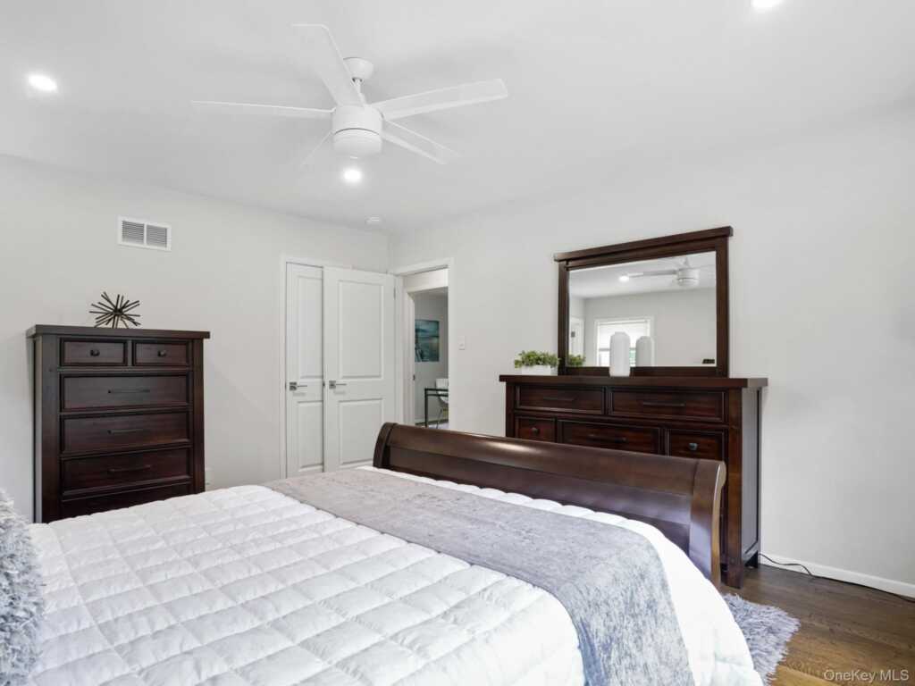43 Amherst Drive, New Rochelle, NY 10804 - Photo 23 of 50