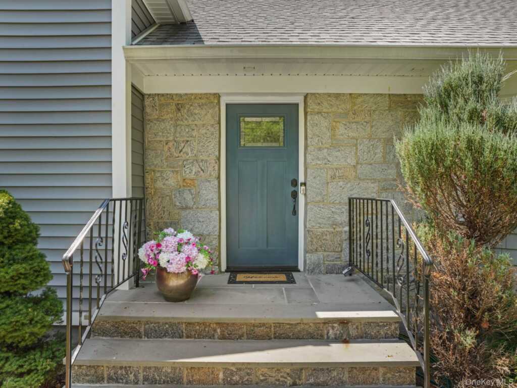 43 Amherst Drive, New Rochelle, NY 10804 - Photo 46 of 50