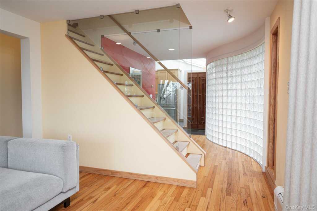 209 Foss Drive, Nyack, NY 10960 - Photo 7 of 15