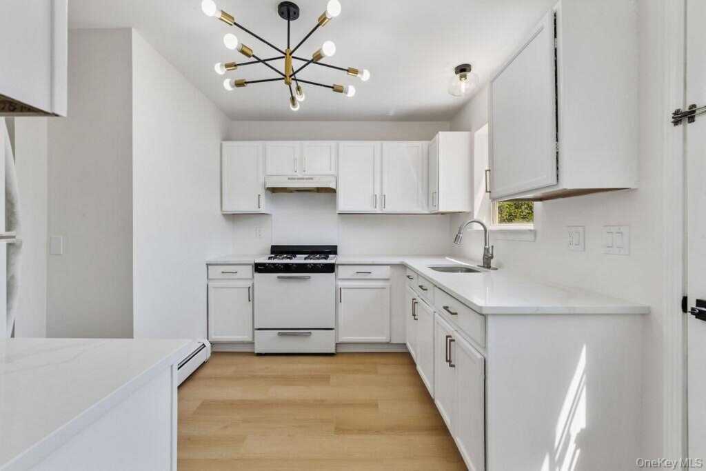 180 Depew Avenue, Nyack, NY 10960 - Photo 12 of 34