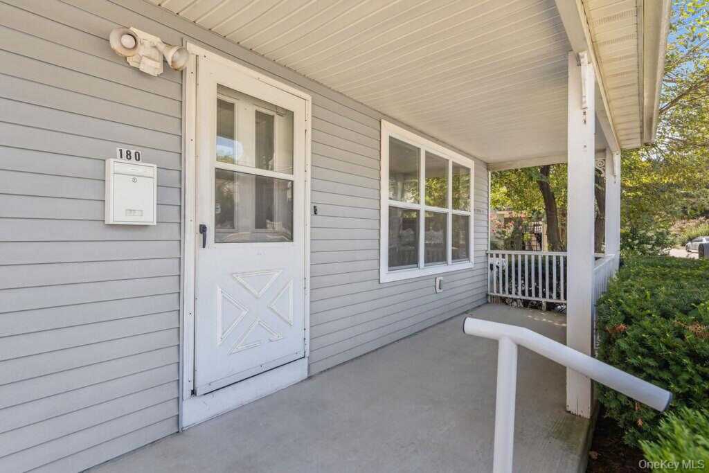 180 Depew Avenue, Nyack, NY 10960 - Photo 2 of 34