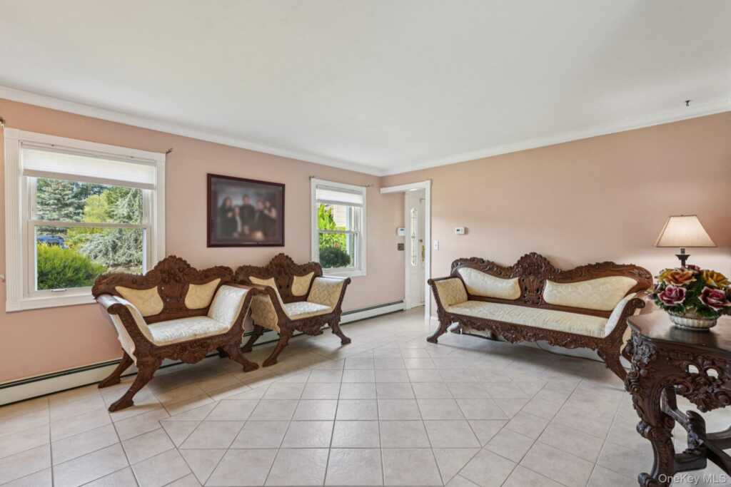 152 Lake Road, Valley Cottage, NY 10989 - Photo 3 of 30