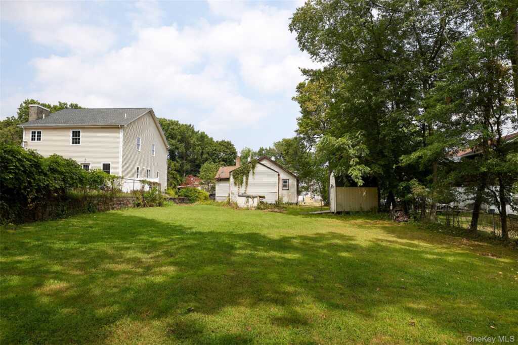 10 Birchwood Avenue, Nanuet, NY 10954 - Photo 5 of 6