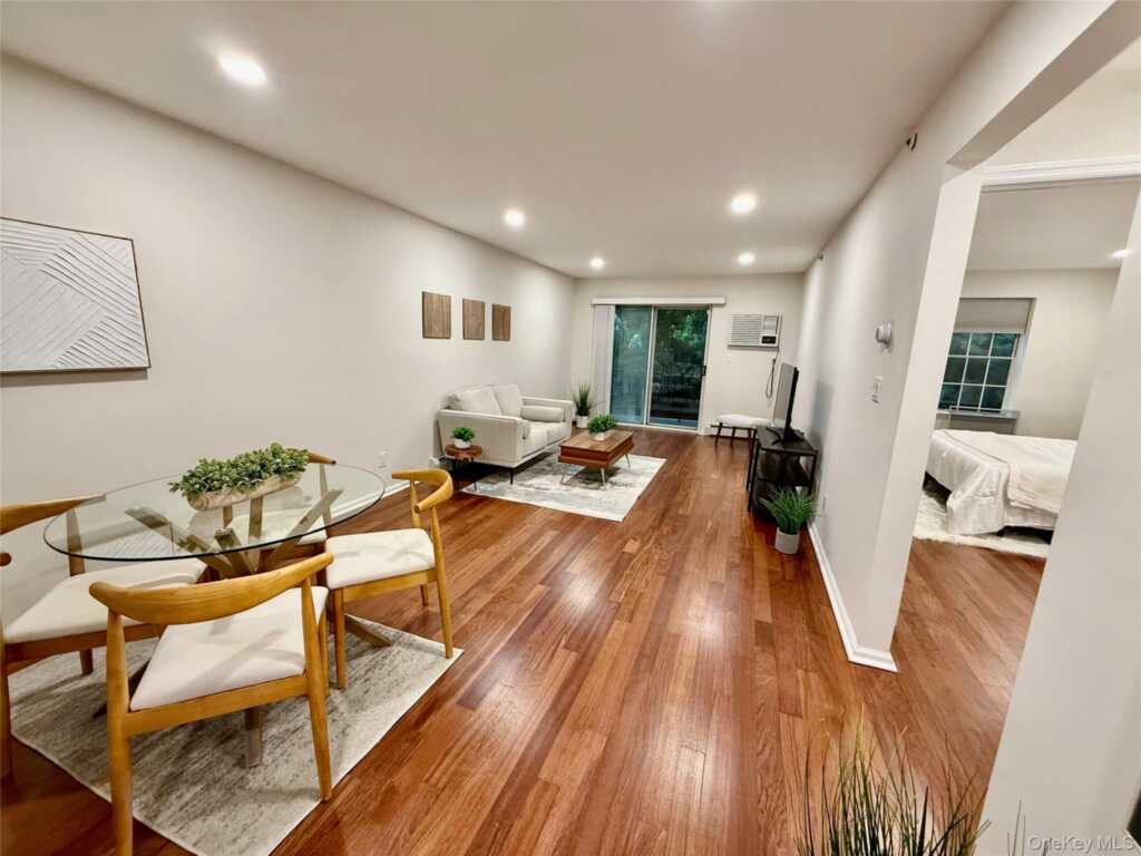 130 Kensico Avenue, Unit #19, White Plains, NY 10604 - Photo 3 of 30