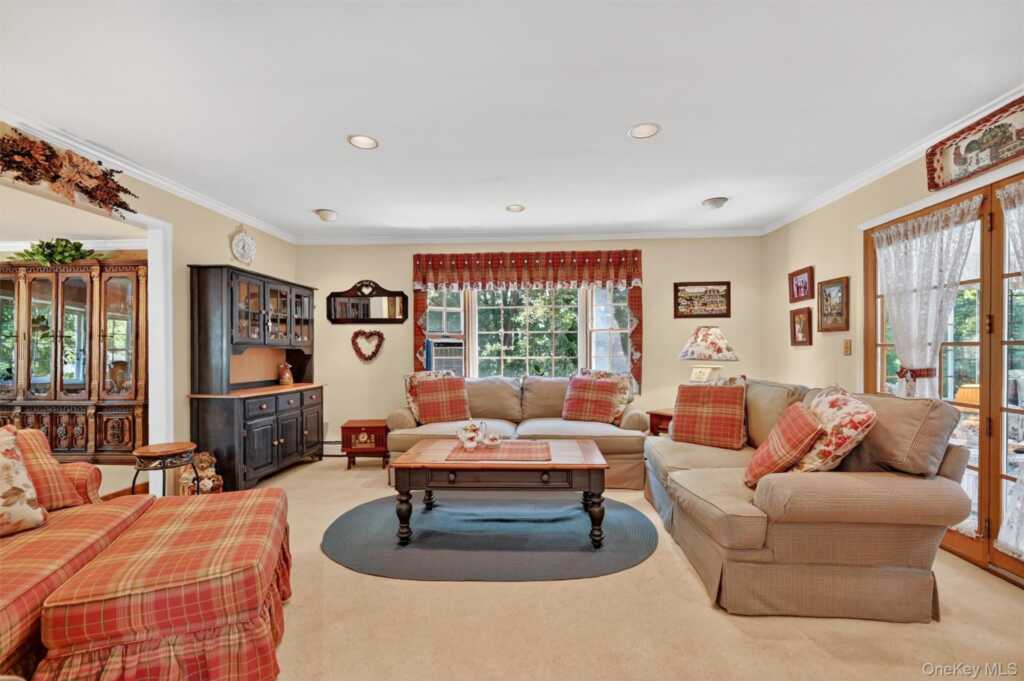 6 Danlyn Court, New City, NY 10956 - Photo 14 of 50