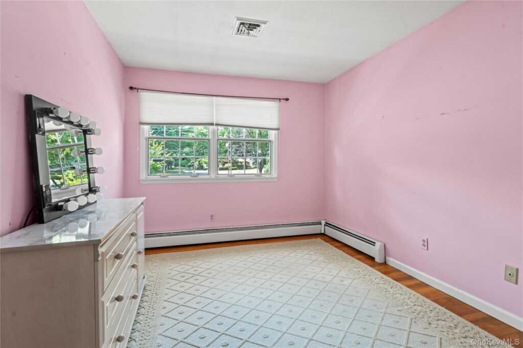 8 Ungava Drive, New City, NY 10956 - Photo 19 of 33