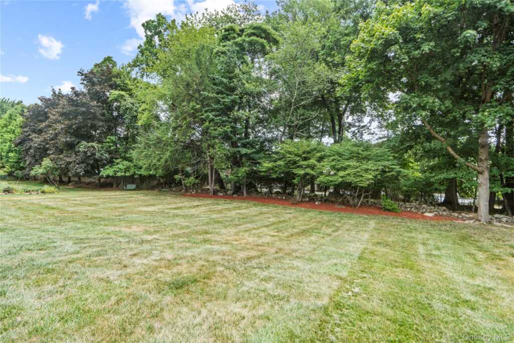 8 Ungava Drive, New City, NY 10956 - Photo 31 of 33