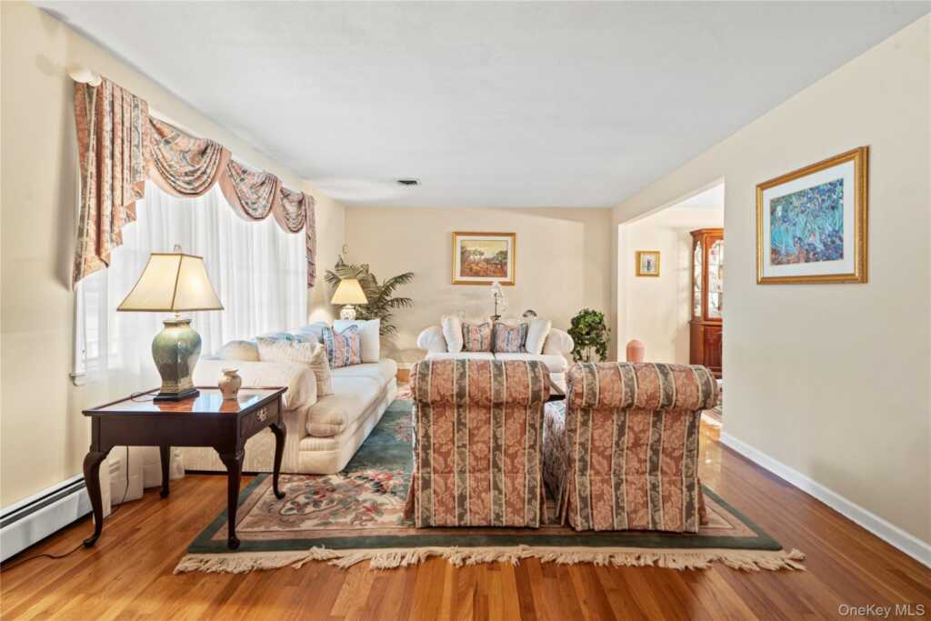 8 Ungava Drive, New City, NY 10956 - Photo 7 of 33