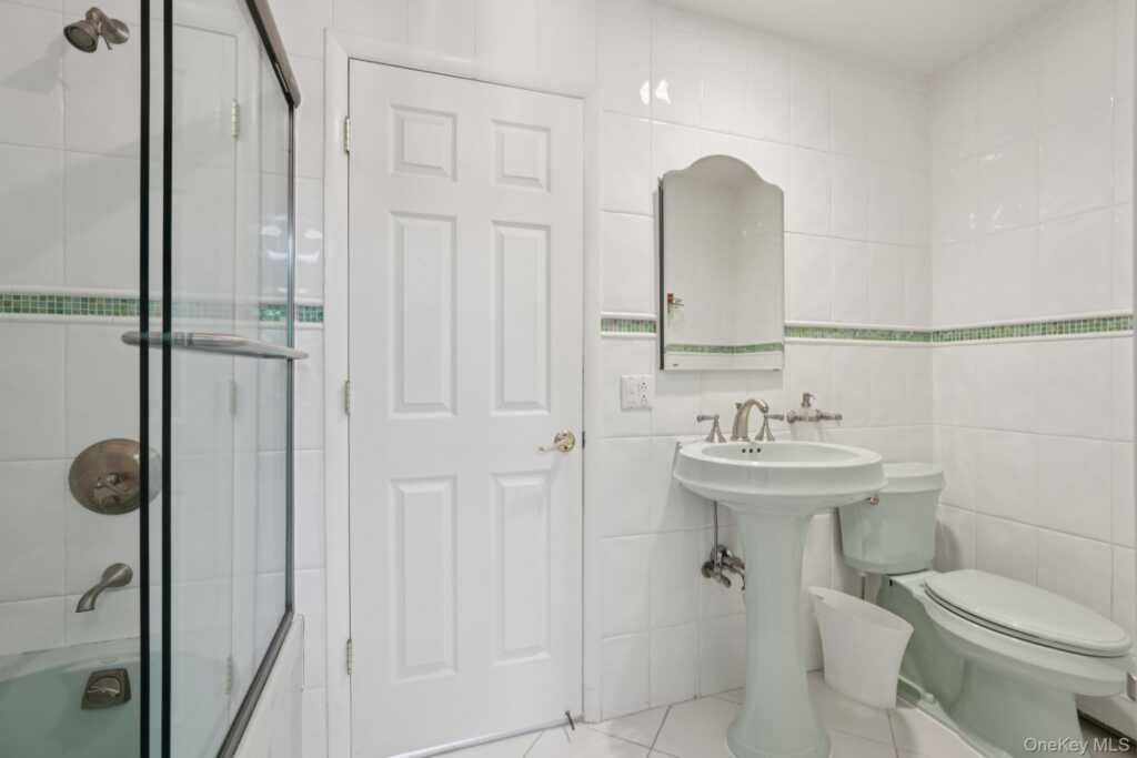 11 Old Phillips Hill Road, New City, NY 10956 - Photo 24 of 44