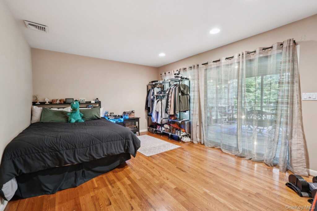 11 Old Phillips Hill Road, New City, NY 10956 - Photo 25 of 44