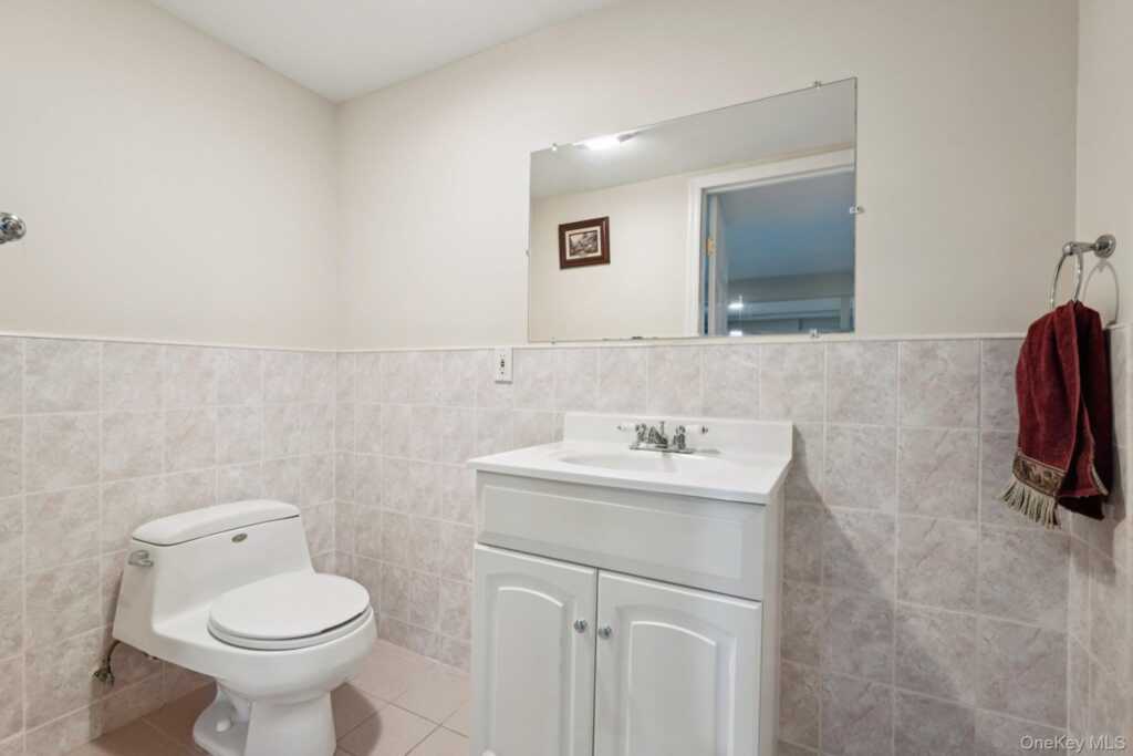 11 Old Phillips Hill Road, New City, NY 10956 - Photo 32 of 44