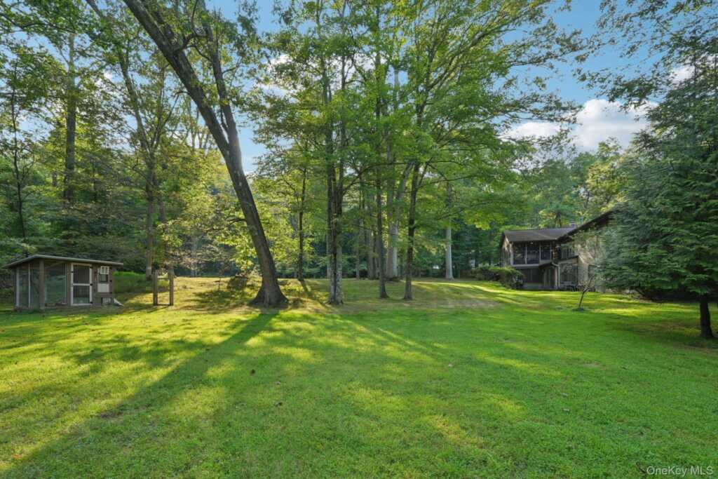 11 Old Phillips Hill Road, New City, NY 10956 - Photo 37 of 44