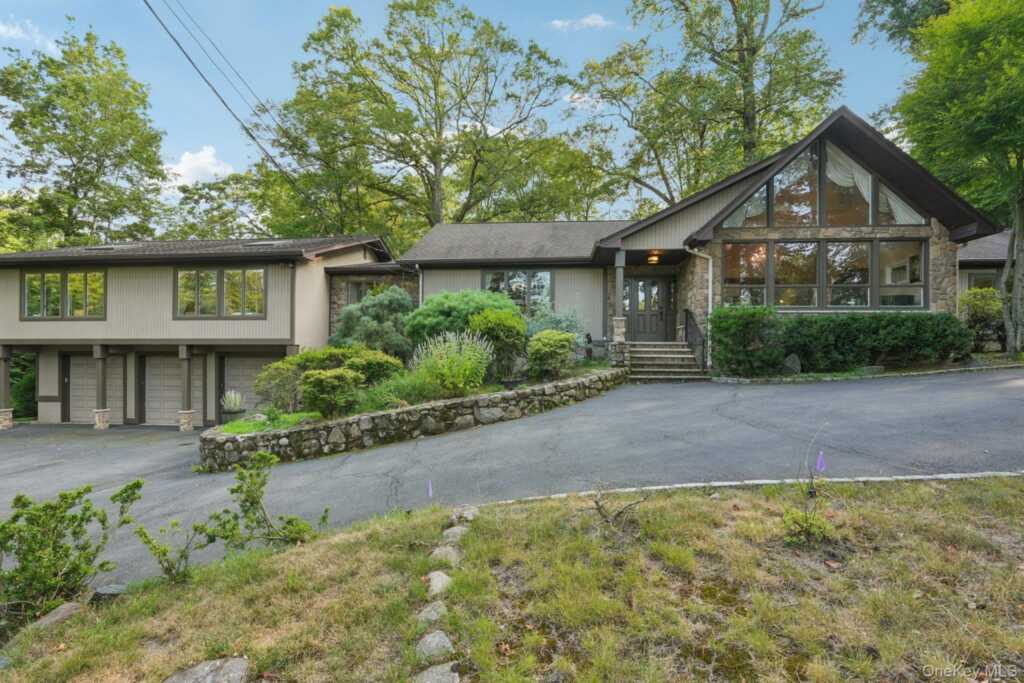 11 Old Phillips Hill Road, New City, NY 10956 - Photo 40 of 44