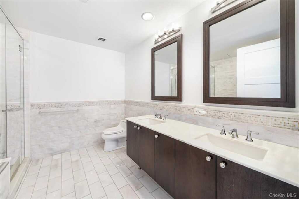 5 Renaissance Square, Unit #26B, White Plains, NY 10601 - Photo 13 of 28