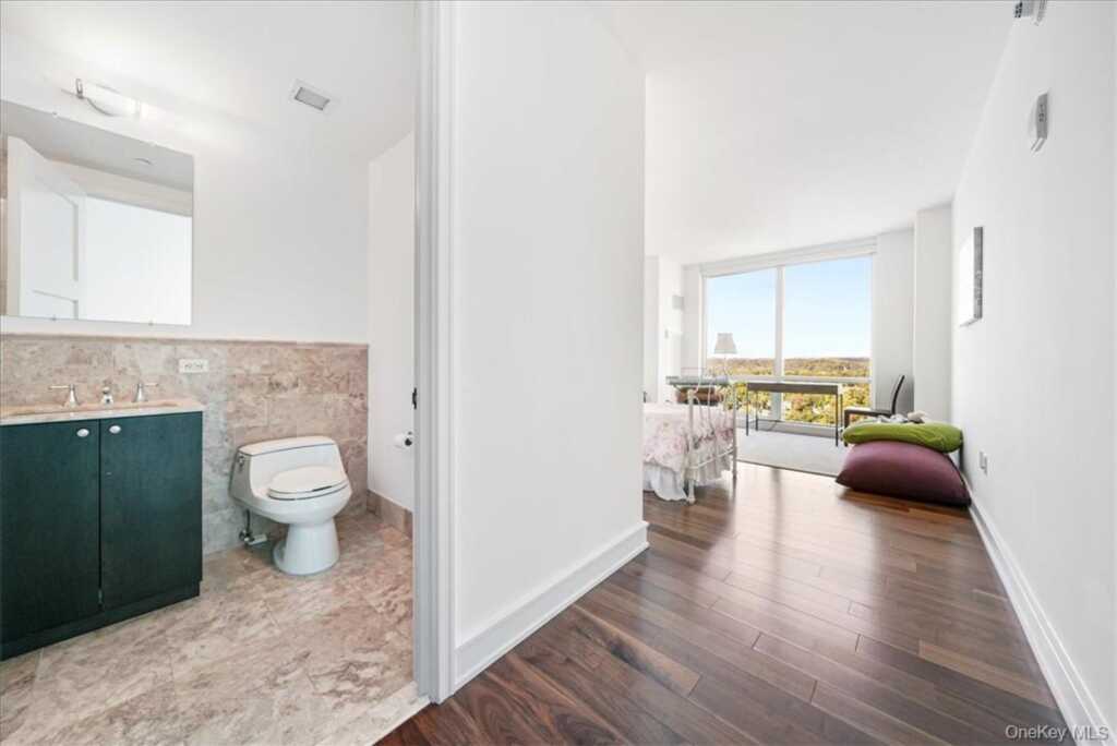 5 Renaissance Square, Unit #26B, White Plains, NY 10601 - Photo 16 of 28
