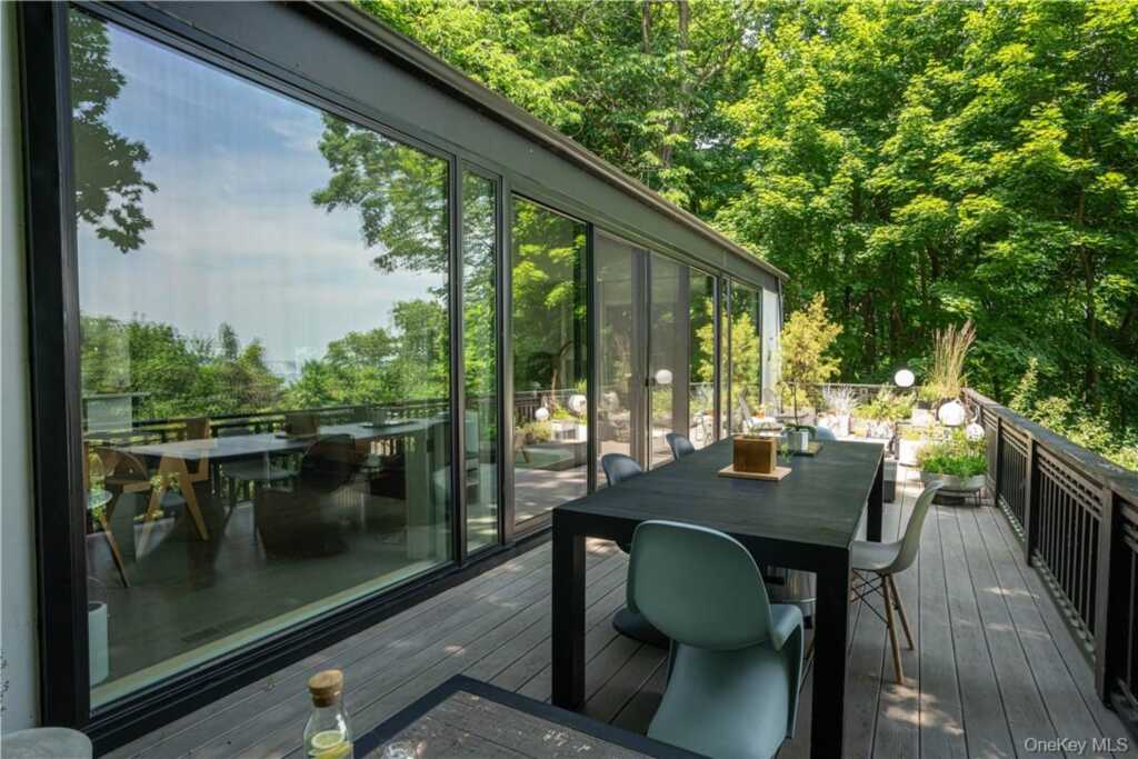 185 Tweed Boulevard, Nyack, NY 10960 - Photo 8 of 33