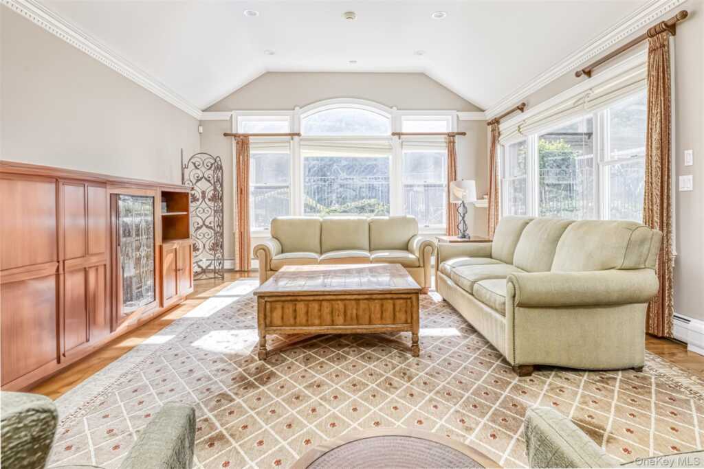 6 Sycamore, Suffern, NY 10901 - Photo 12 of 31