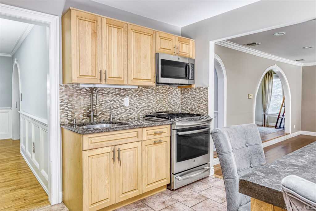 6 Sycamore, Suffern, NY 10901 - Photo 14 of 31