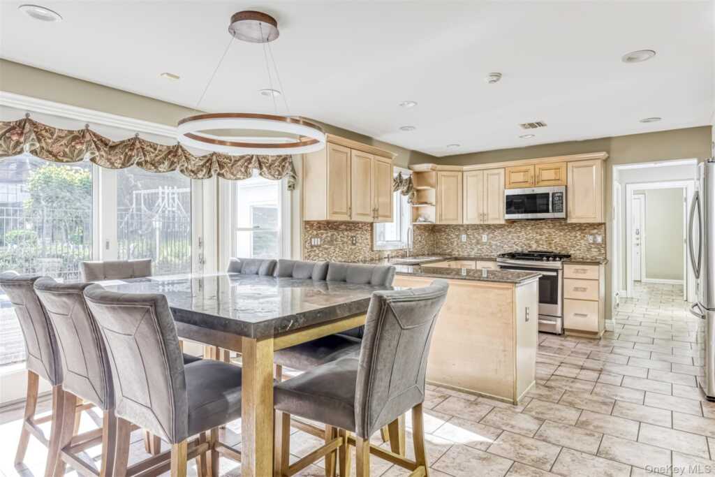 6 Sycamore, Suffern, NY 10901 - Photo 15 of 31