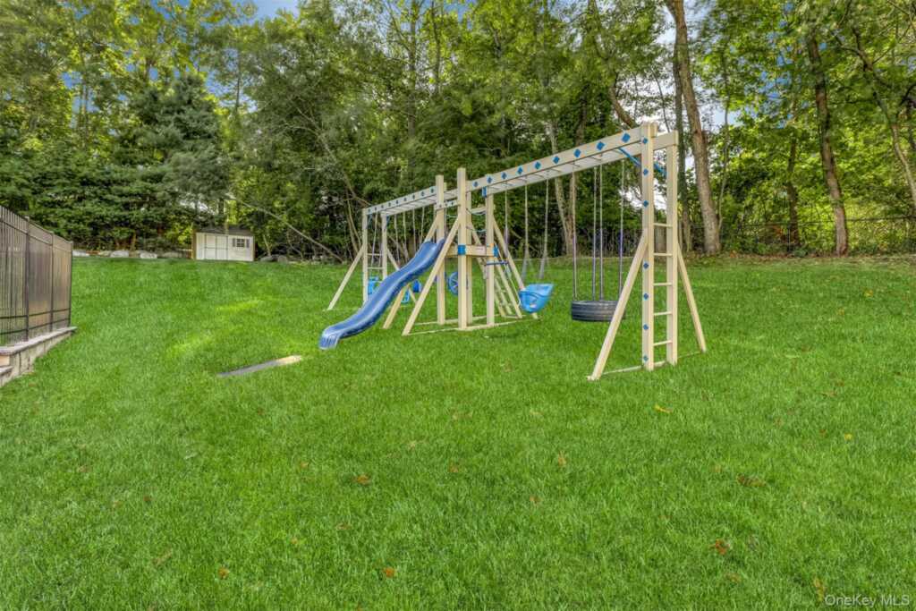 6 Sycamore, Suffern, NY 10901 - Photo 4 of 31