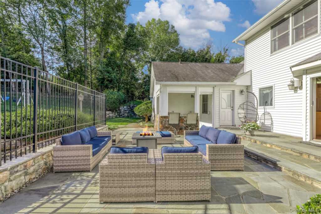 6 Sycamore, Suffern, NY 10901 - Photo 5 of 31