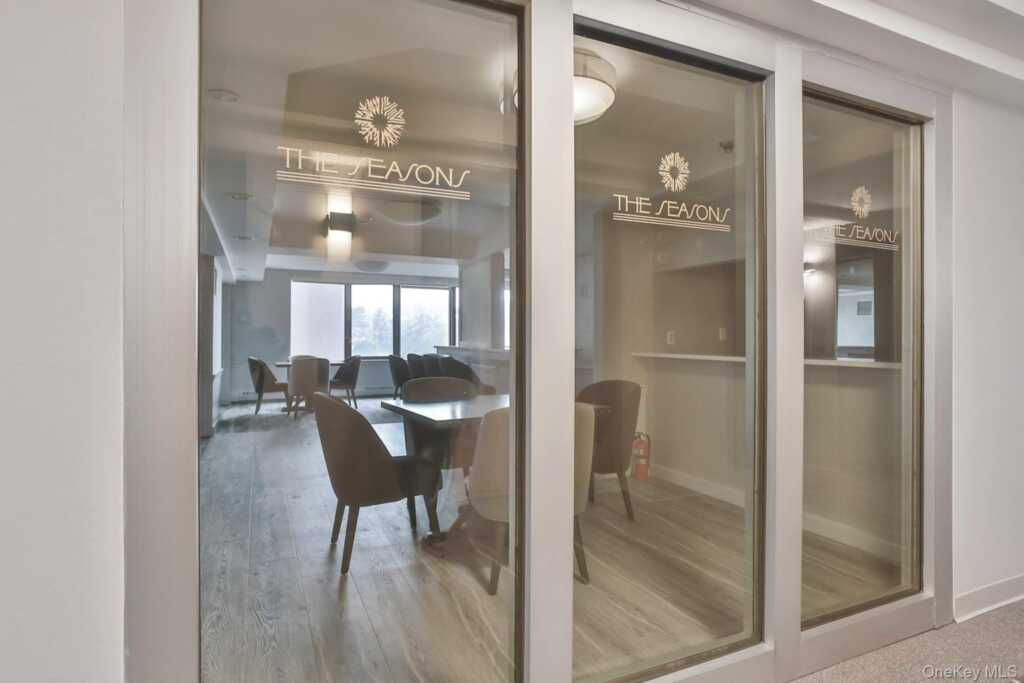 4 Martine Avenue, Unit #401, White Plains, NY 10606 - Photo 11 of 14