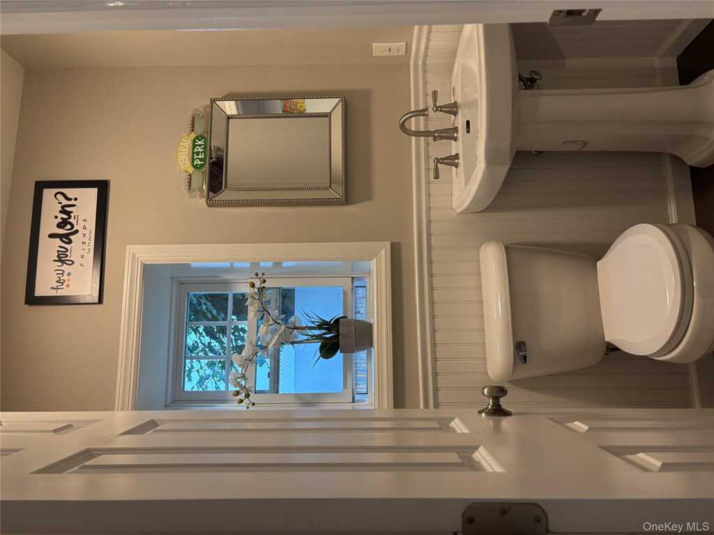 140 Winthrop Avenue, White Plains, NY 10523 - Photo 11 of 20