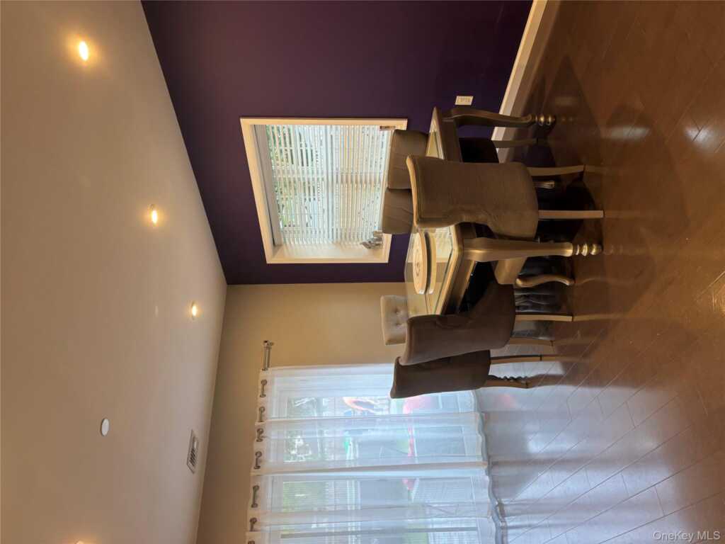 140 Winthrop Avenue, White Plains, NY 10523 - Photo 6 of 20