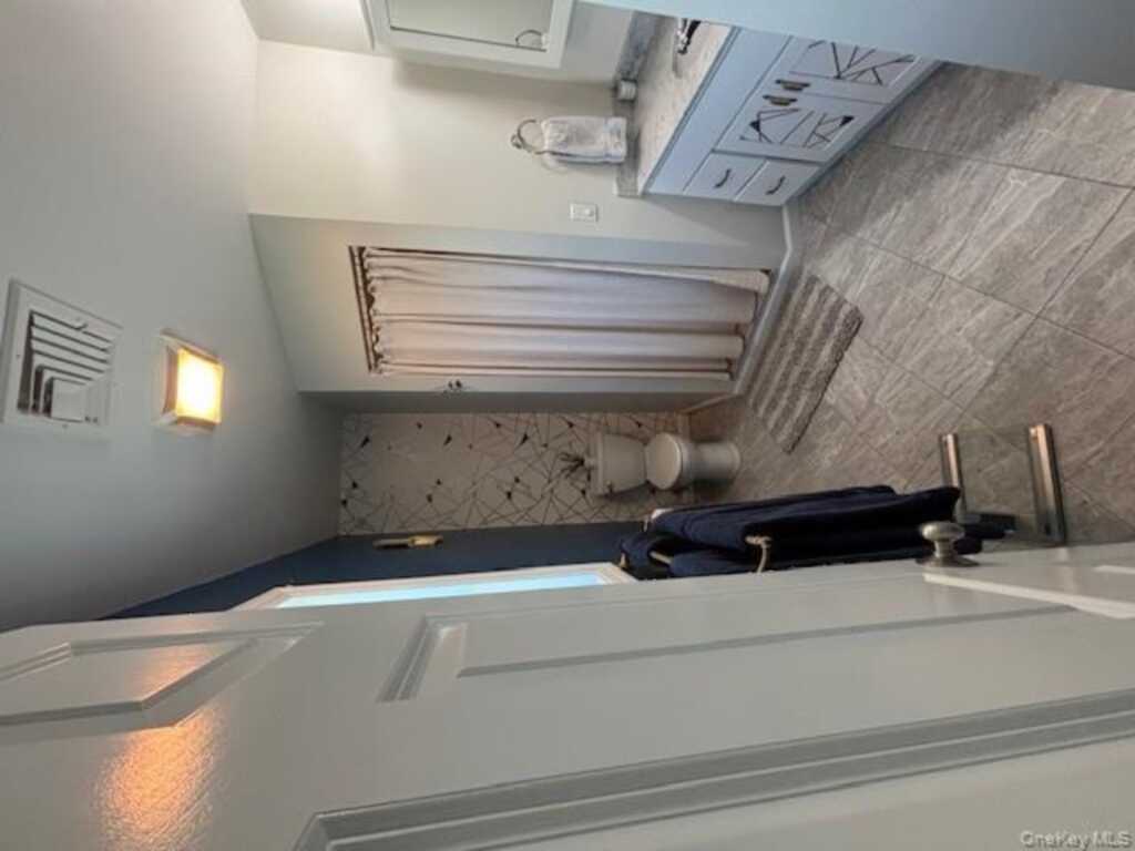 140 Winthrop Avenue, White Plains, NY 10523 - Photo 7 of 20