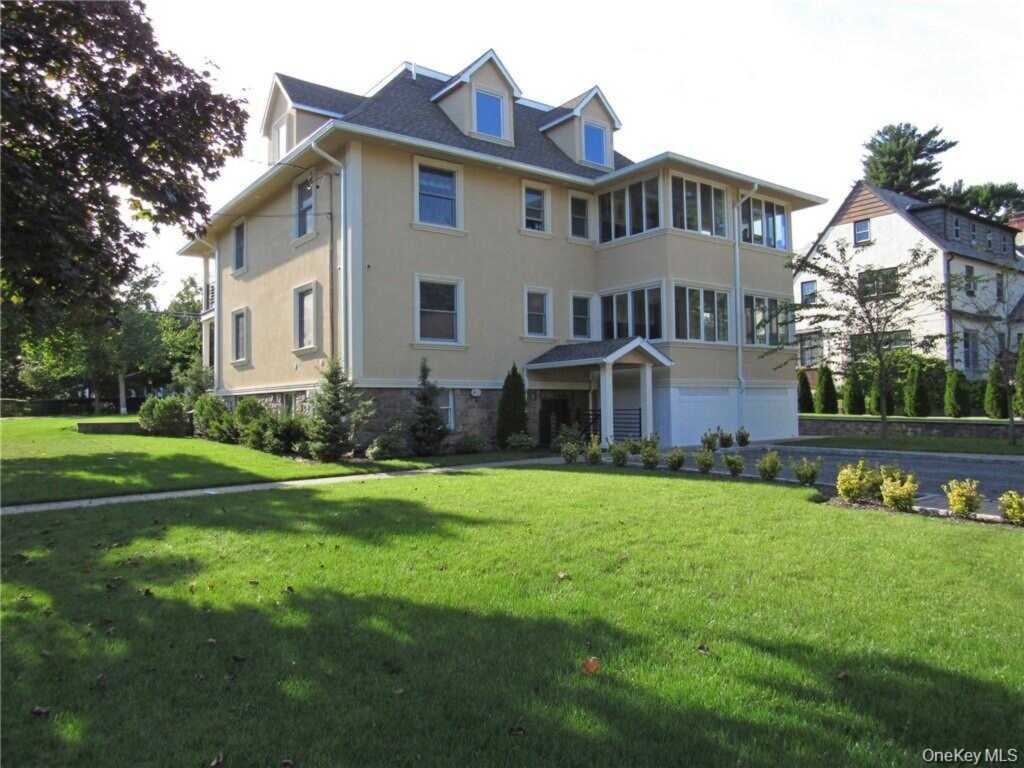 49 Greenridge Avenue, White Plains, NY 10605 - Photo 28 of 29