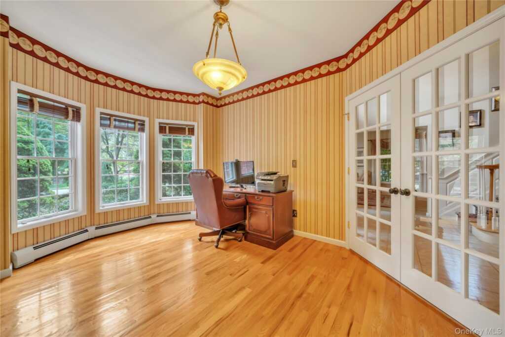 36 Oxford Drive, Suffern, NY 10901 - Photo 15 of 42