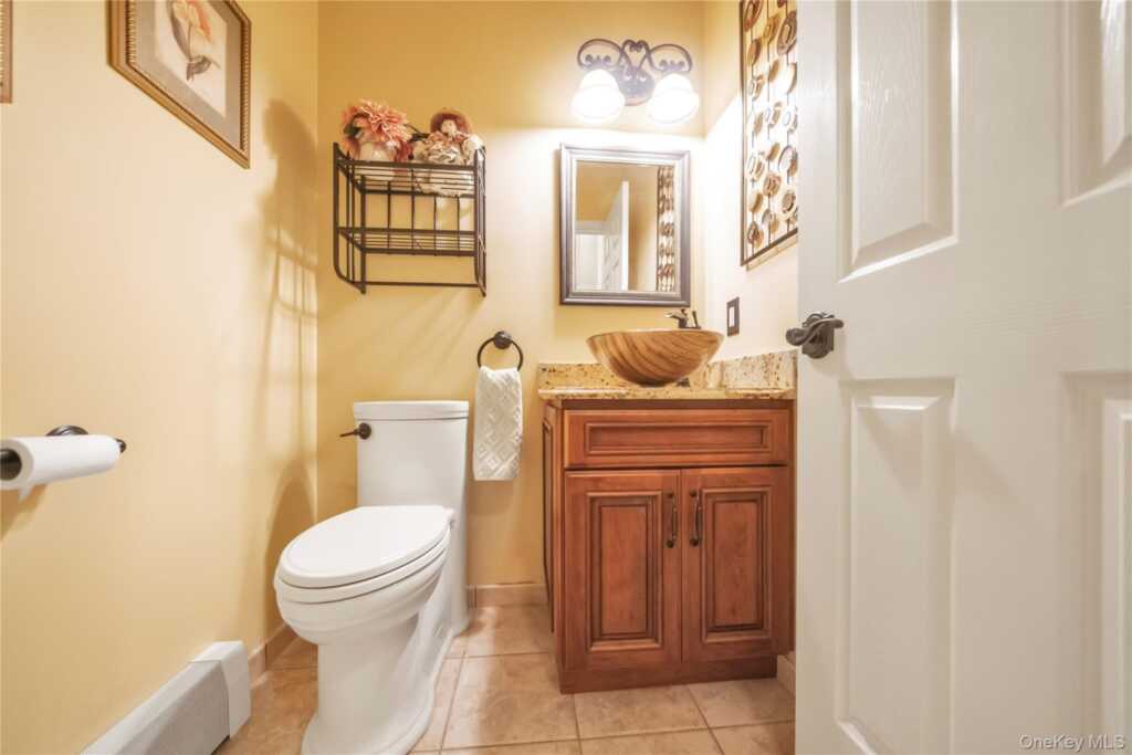 36 Oxford Drive, Suffern, NY 10901 - Photo 16 of 42