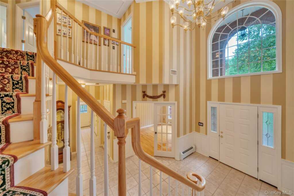 36 Oxford Drive, Suffern, NY 10901 - Photo 17 of 42