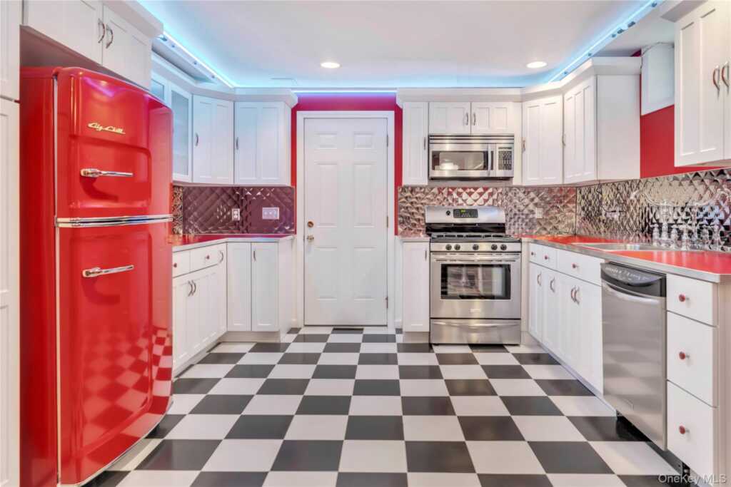 36 Oxford Drive, Suffern, NY 10901 - Photo 26 of 42