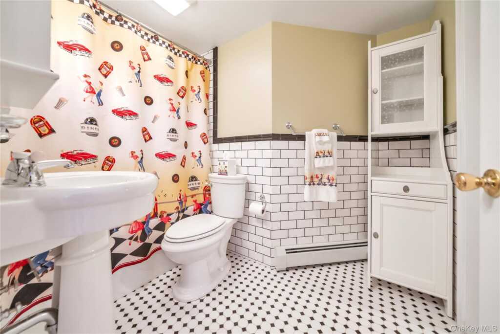 36 Oxford Drive, Suffern, NY 10901 - Photo 29 of 42