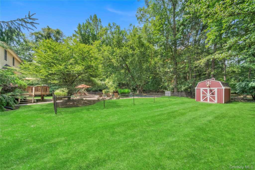 36 Oxford Drive, Suffern, NY 10901 - Photo 35 of 42